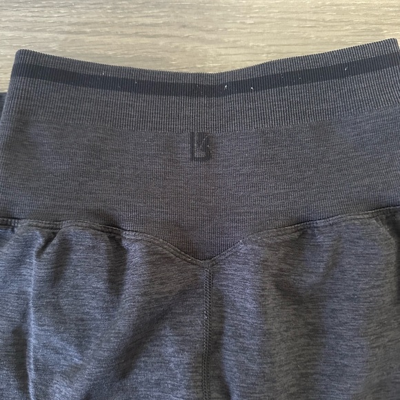 Buffbunny Leggings - Picture 3 of 4